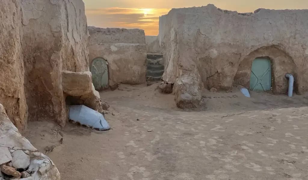Gdzie kręcono Gwiezdne Wojny w Tunezji? Odkryj tajemnice Tatooine