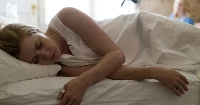 Ostre przedmioty - sceny po napisach ujawniają mroczną prawdę o Ammie