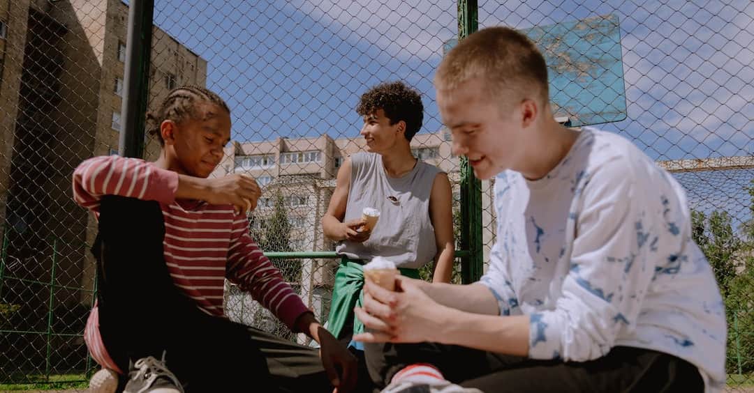 Pierwszy Raz - świeży nowy serial młodzieżowy z 2023 roku. Recenzja