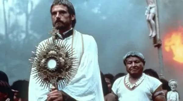 Filmy o Bogu na faktach, które zmieniają spojrzenie na wiarę