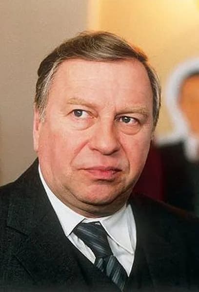 Aktor Jerzy Stuhr: Jego niezwykła kariera i wpływ na kulturę polską