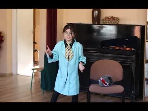 Sztuka dla jednego aktora: emocje i techniki w monodramie